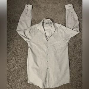 Van Heusen Dress Shirt Mens Medium 15-15.5 34/35 Gray Plaid Button Down Cotton
